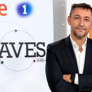 El presentador del legendario programa La Clave manda un burofax a TVE por su nuevo espacio
