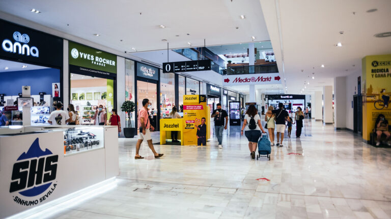 El Media Markt más grande de Sevilla en C.C Los Arcos