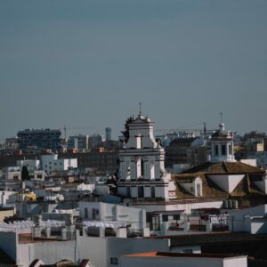 Sevilla, entre las ciudades de España que más consumen contenidos de redes sociales