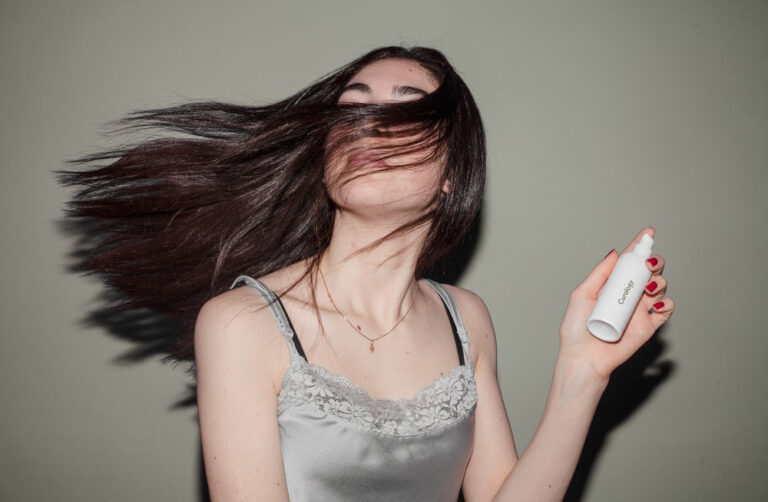 ¿Cuánto de verdad hay en los producto anticaída de pelo? ¿Realmente funcionan?