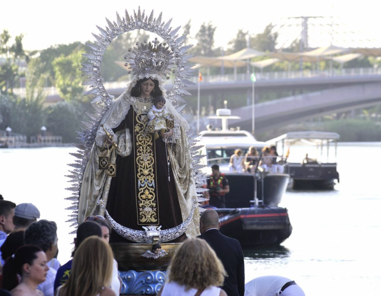 Peligran varias procesiones de gloria en Sevilla por falta de dinero
