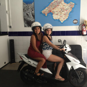 Alquilar una moto en Mallorca con Mister Scooter la empresa más barata