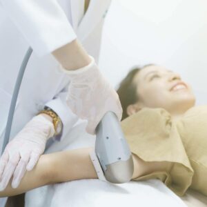 Crina Rus Beauty Center afirma que el HIFU corporal moldea la figura y rejuvenece la piel
