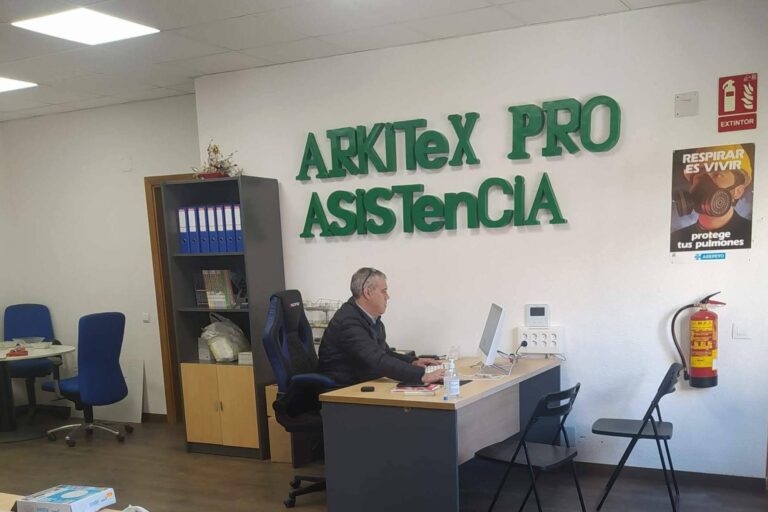 Rehabilitación de fachadas mediante sistema de Aislamiento Térmico Acústico con Arkitex Pro Asistencia