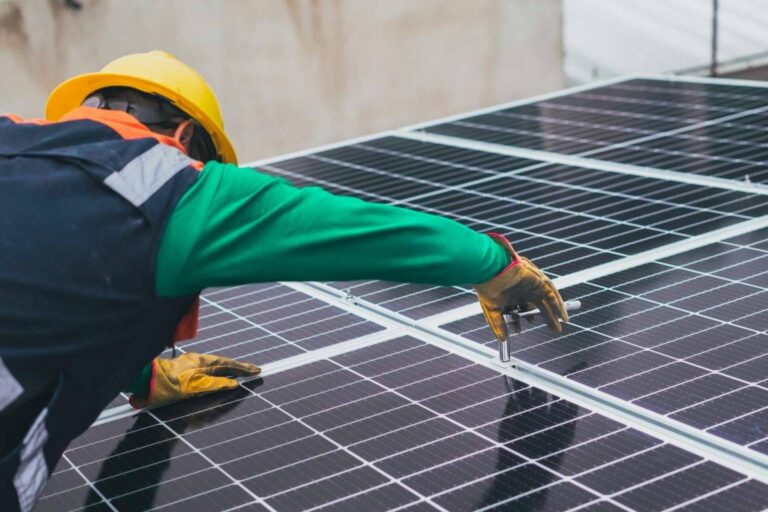 Beneficios de instalar paneles solares en Madrid, por SOLARINSTALA