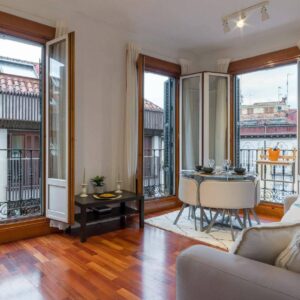 ¿Cuáles son los beneficios que obtienen los propietarios al contratar una agencia de gestión inmobiliaria?, por Homes2Rent