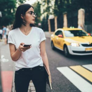 Las ventajas de coger un taxi en Barcelona en verano, con Yeck