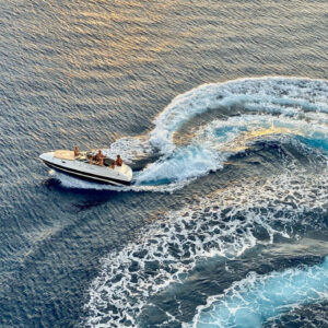 Tour de speed boat en Cancún, ¡navega volando!
