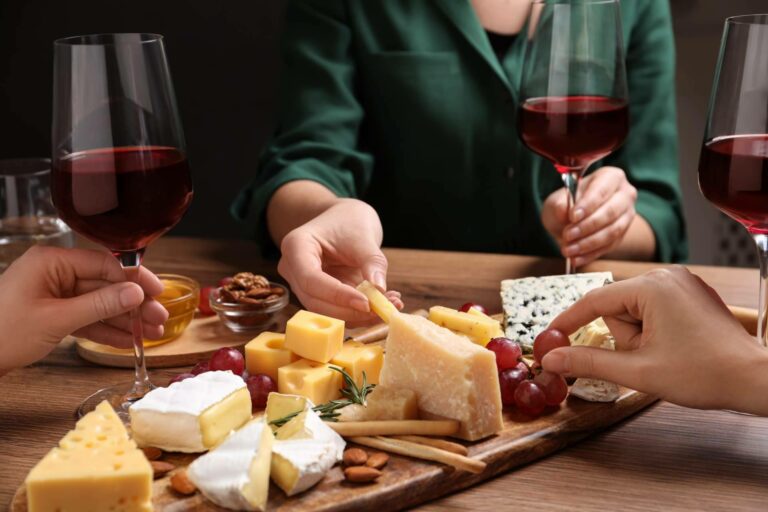 La cesta de picoteo de Bon León para preparar una cena con amigos