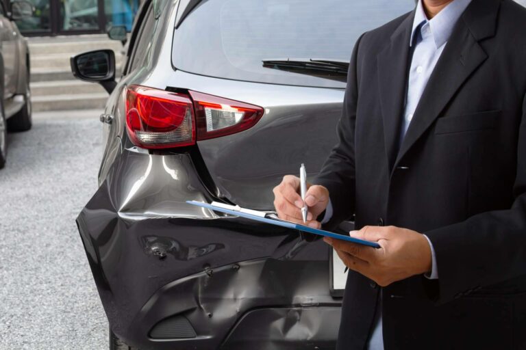Compramos Tu Siniestro explica qué hace falta para dar de baja un coche