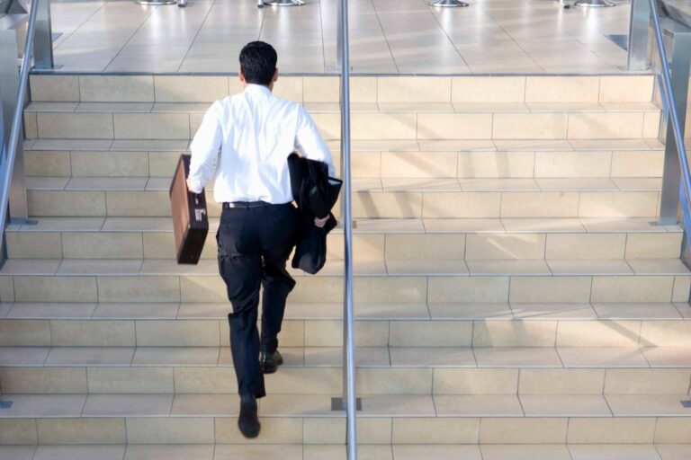 Los servicios de la consultora estratégica MindHead ayudan a las empresas a afrontar las señales de alerta de la economía española