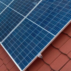 ¿Por qué son importantes las estructuras metálicas para placas solares?