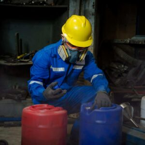 ¿Por qué es importante la seguridad industrial? Absorbentes y Cubetos
