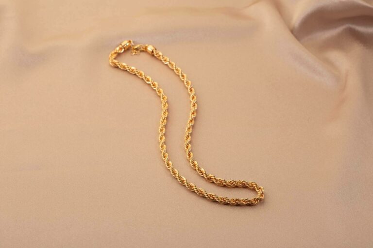 El Rubí Joyeros dispone de pulseras de oro con diamantes