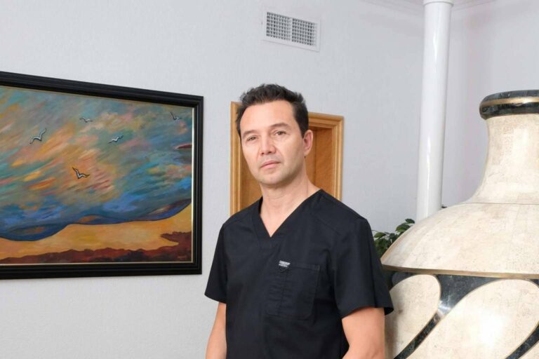A través de la estética dental, el Dr. Llistosella mejora la vida de sus pacientes