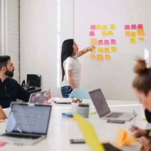 ¿A qué retos se enfrentan las empresas cuando empiezan a crecer?, por ene Consulting