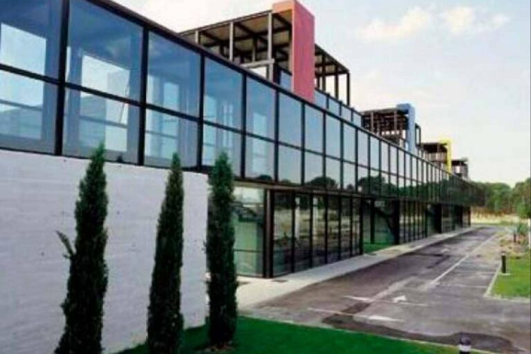 Valladolid, un lugar de inversión para los negocios por sus edificios, locales, parcelas y naves publicados en la web de subastas de Eactivos.com