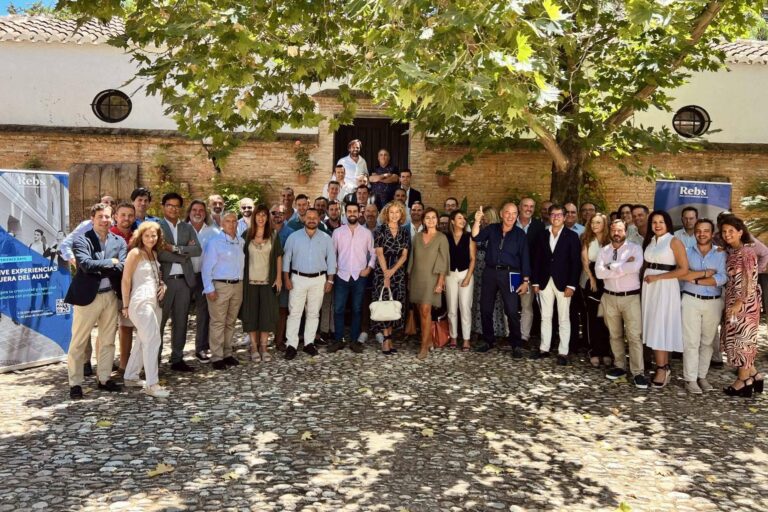 Escalar con algunos de los mejores formadores inmobiliarios en la carrera profesional