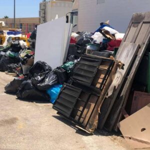 Resolver la problemática de la basura en Las Lagunas de Mijas y resto de barrios, la propuesta de #SoydeMijas