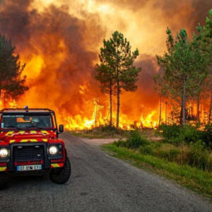 Los incendios dejan un brigadista muerto y más de 25.000 hectáreas quemadas en toda España