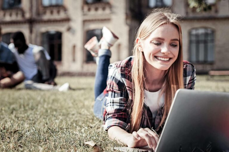 El verano, una época ideal para aprender inglés con academias como A School of Fish Language Center