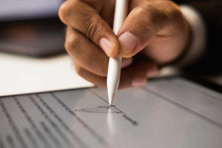 Todo lo necesario para realizar una firma digital, las ventajas de SIGNply