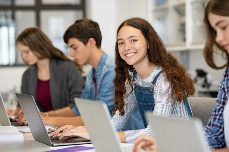 Gestión de dispositivos en educación de la mano de SETEK