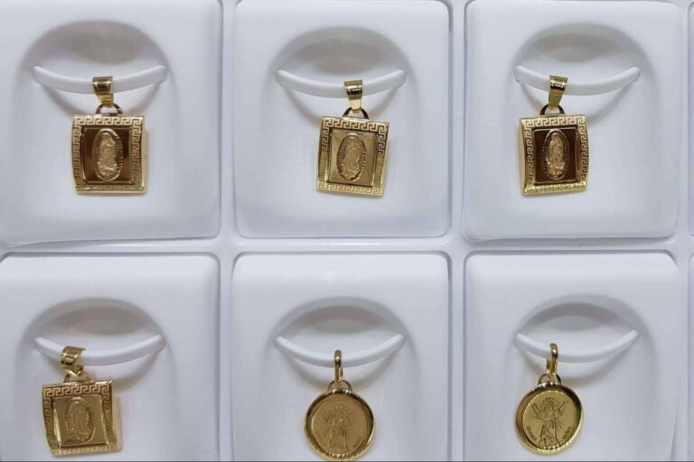 El catálogo de medallas de oro de El Rubí Joyeros