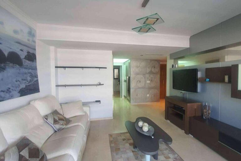 Servicios de fotografía, vídeo y tours 360º para la venta de inmuebles en En MICASA que es la suya