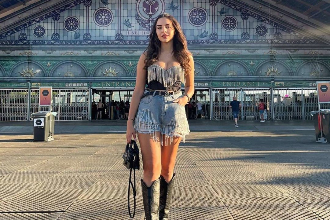 Emilia Chaouchi, la influencer de moda que muestra las tendencias para este verano