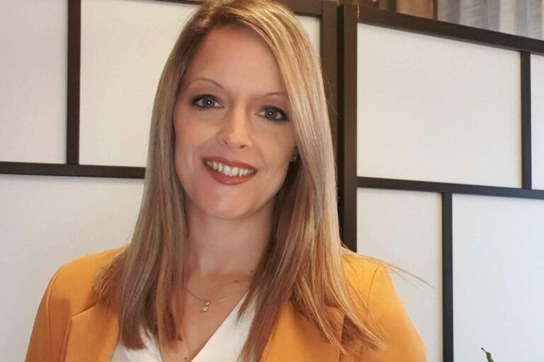 Promover el bienestar en las empresas y facilitar el trabajo en equipo con la ayuda de Sandra Solís Coach y sus servicios