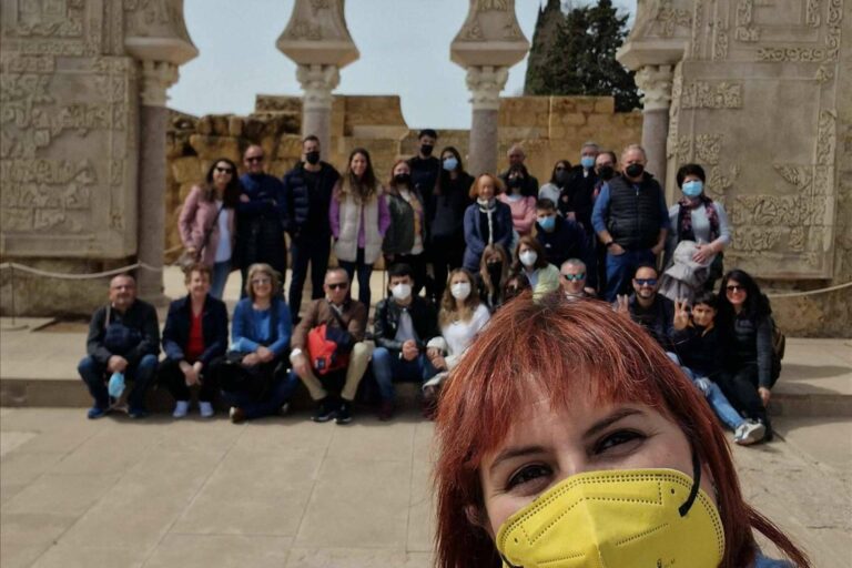 Más de 100 guías de viaje para viajeros con los guías turísticos de Yoorney
