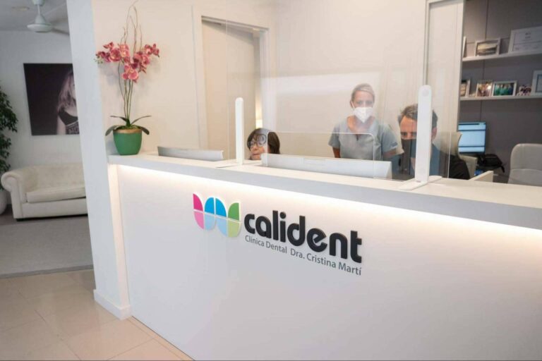 ¿Cómo cuidar la sonrisa?, por clínica dental Calident en Sitges, Barcelona