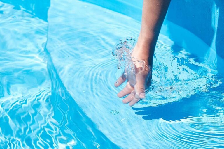 El mantenimiento de la piscina en el hogar es tarea fácil con Locos por las piscinas