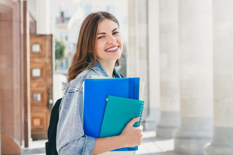 Inglessa dispone de un curso presencial de inglés de preparación para Cambridge y Oxford en Tenerife
