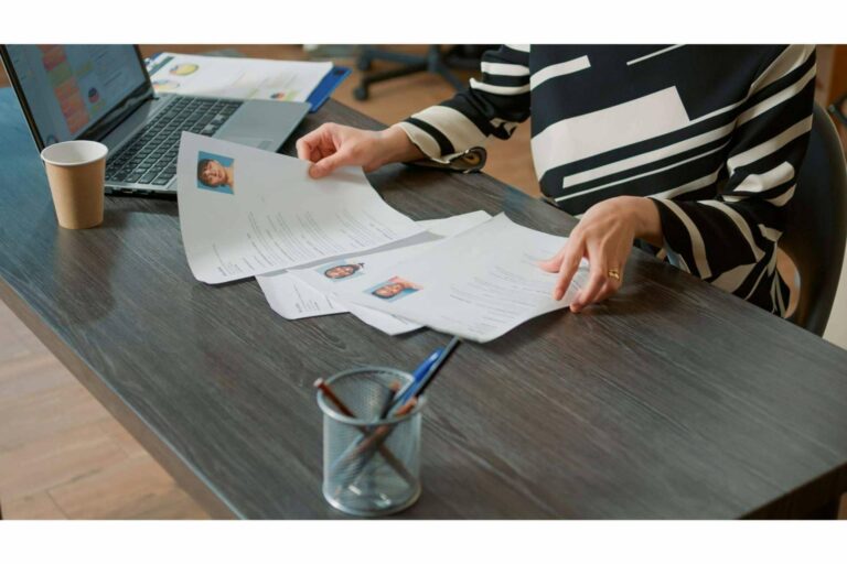 Aicad Business School ofrece cursos con prácticas en empresas