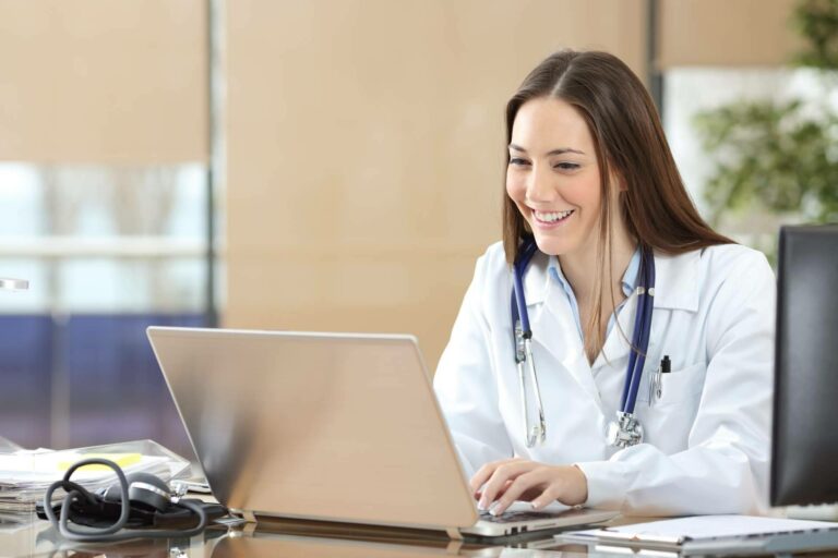 AFOE Formación ofrece cursos homologados para profesionales sanitarios