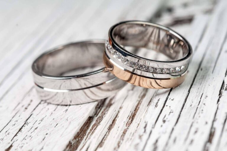 El Rubí Joyeros presenta su variada colección de alianzas de boda