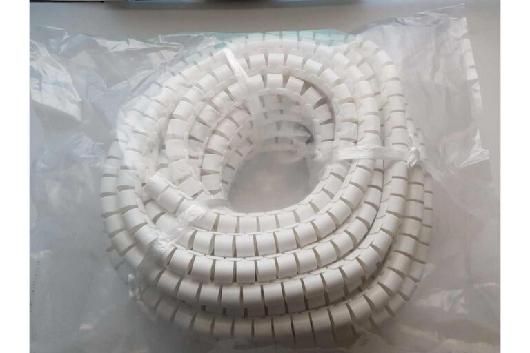 Infosolucion presenta organizadores de cables, una efectiva solución para agrupar cables