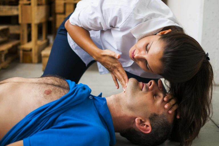 Curso de Técnicas de SVB y Primeros Auxilios para Instructores y Monitores de Fitness Online