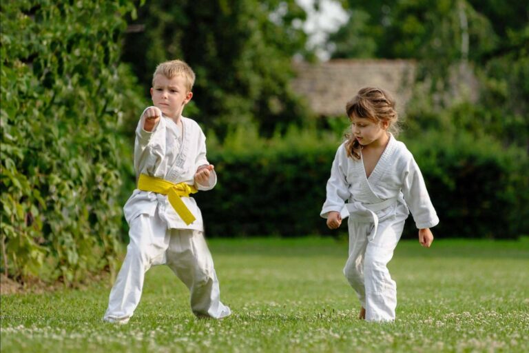 Clases de artes marciales para el crecimiento personal de los niños, diseñadas por Mugendo