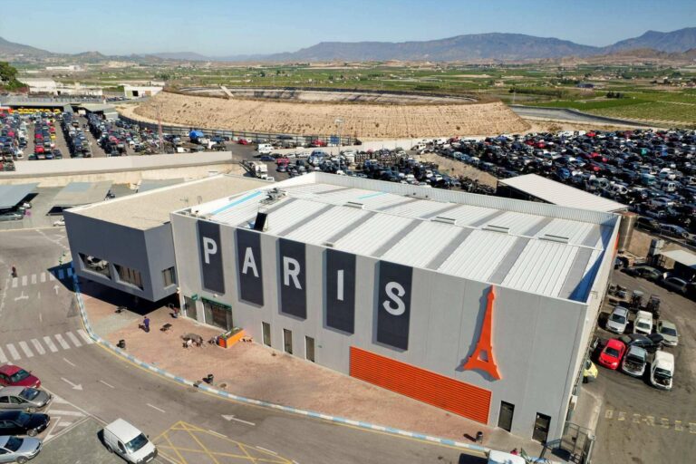 La venta de recambios de segunda mano para coches, por la empresa Desguace París