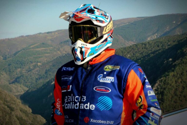 Ropa personalizada off road pensada en el Dakar, por ADHESIVOSEMBARRADOS