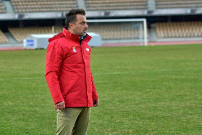 Joaquín Poveda ofrece asesoramiento personalizado para entrenadores de fútbol