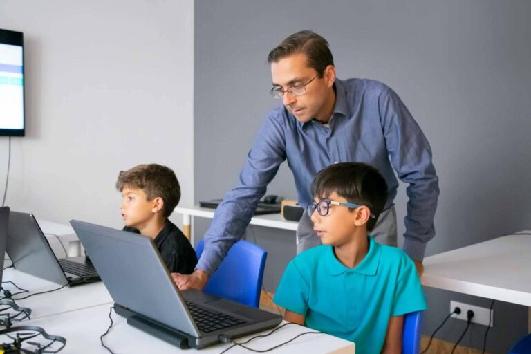 Opirata y sus portátiles para la vuelta al cole