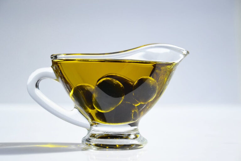 Aceite de oliva: 5 usos que te van a sorprender