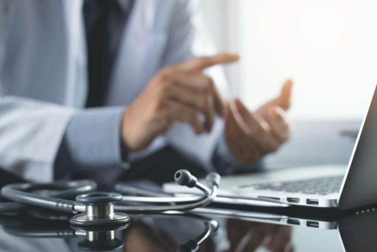 Acerca de los servicios de telemedicina de calidad de 48 Hoorass Día