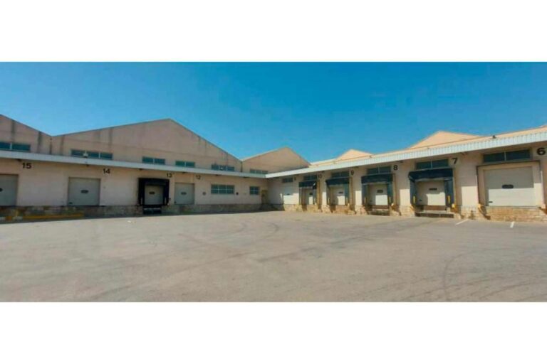 Se subasta una nave industrial en Alicante valorada en más de 9 millones de euros