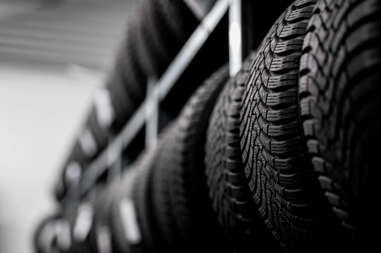 ¿Cuándo es recomendable cambiar los neumáticos del coche?