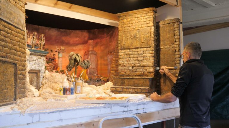 Las 7 Maravillas del Mundo Antiguo, el nuevo proyecto de Ramón Colomer, el artista de macro dioramas